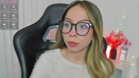 Snapshot of luluuberry chatting on 2, 2, 2026 luluuberry online show from 2, 2, 2026