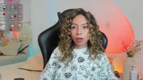Snapshot of luluuberry chatting on 24, 2, 2026 luluuberry online show from 24, 2, 2026