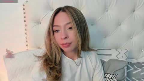 Snapshot of luluuberry chatting on 11, 3, 2026 luluuberry online show from 11, 3, 2026