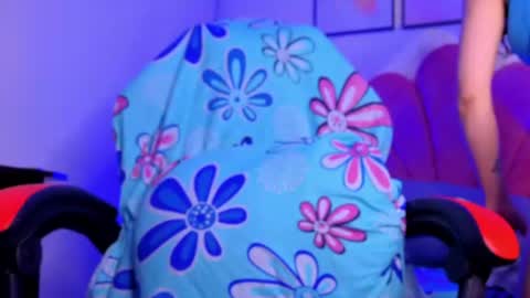 Snapshot of luly_blue chatting on 14, 6, 2026 Luly online show from 14, 6, 2026