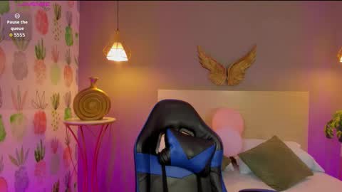 L U M A online show from 25, 3, 2026