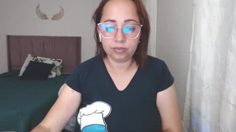 Snapshot of lumi_84 chatting on 4, 1, 2025 LUMI online show from 4, 1, 2025