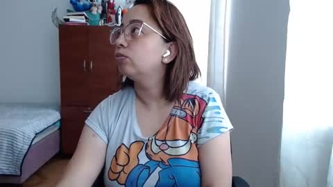 Snapshot of lumi_84 chatting on 9, 2, 2025 LUMI online show from 9, 2, 2025