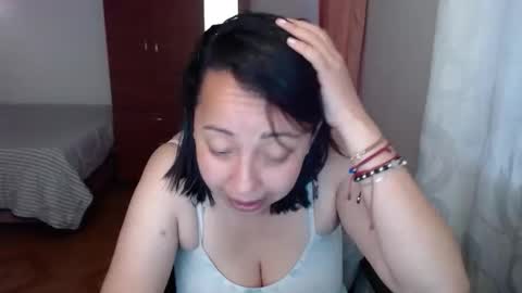 Snapshot of lumi_84 chatting on 12, 10, 2025 LUMI online show from 12, 10, 2025