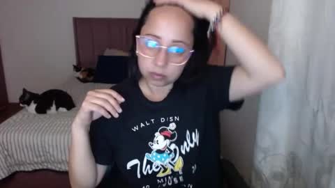 Snapshot of lumi_84 chatting on 2, 11, 2025 LUMI online show from 2, 11, 2025