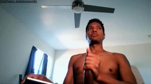 Snapshot of luminouscummer chatting on 23, 11, 2025 luminous online show from 23, 11, 2025