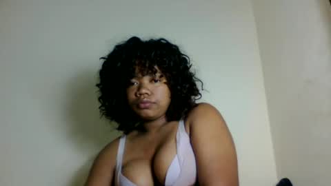 Snapshot of lumira_belle chatting on 30, 6, 2026 lumira_belle online show from 30, 6, 2026
