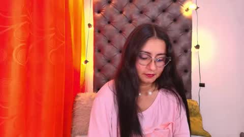 Luna  online show from 6, 1, 2026