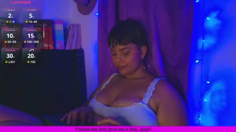 Snapshot of luna__cute chatting on 2, 7, 2026 Luna online show from 2, 7, 2026