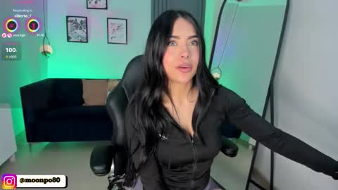 Snapshot of luna__ponce chatting on 6, 3, 2026 online show from 6, 3, 2026