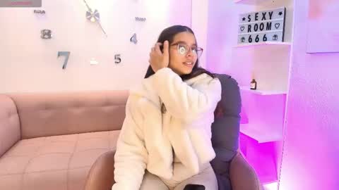 Luna And Titan  online show from 11, 2, 2026