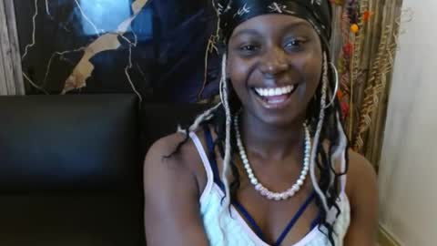 luna_bella882689 online show from 18, 5, 2026