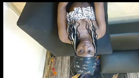 luna_bella882689 online show from 25, 5, 2026