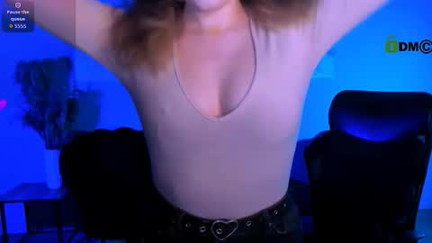 Snapshot of luna_berryy chatting on 3, 3, 2026 luna_berryy online show from 3, 3, 2026