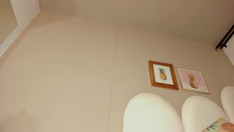 luna_bradley_ online show from 8, 4, 2026