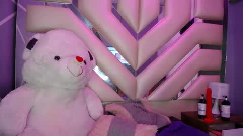 LUNA  online show from 3, 12, 2024
