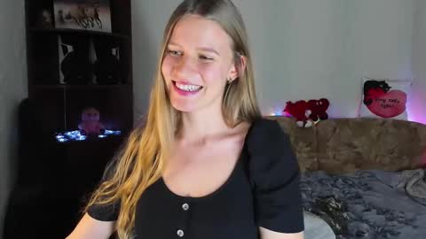 luna_evan online show from 17, 12, 2024