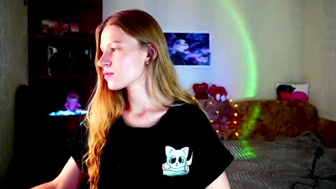 luna_evan online show from 6, 10, 2025