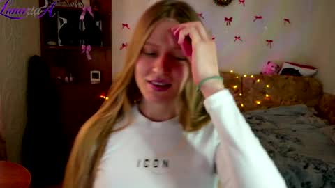 luna_evan online show from 15, 4, 2026