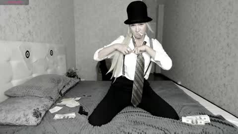 Snapshot of luna_lew1s chatting on 27, 2, 2025 luna_lew1s online show from 27, 2, 2025