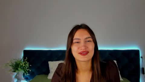 Snapshot of luna_mee chatting on 9, 6, 2026 Adele online show from 9, 6, 2026