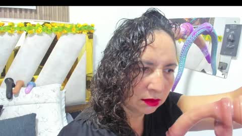 Snapshot of luna_naughty1 chatting on 6, 6, 2026 luna_naughty1 online show from 6, 6, 2026