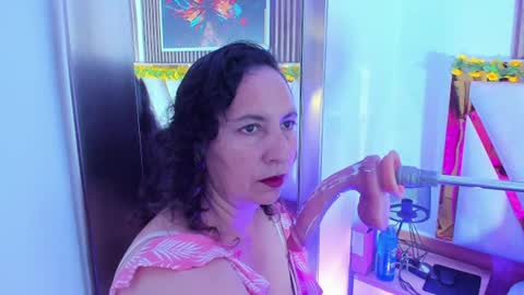 Snapshot of luna_naughty1 chatting on 18, 6, 2026 luna_naughty1 online show from 18, 6, 2026