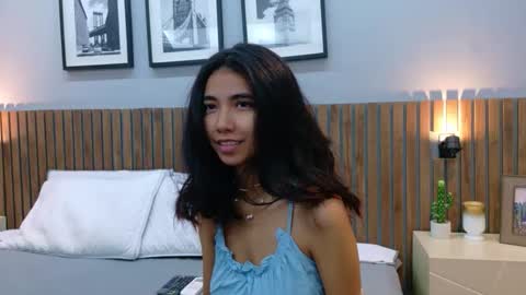 Snapshot of luna_roja25 chatting on 16, 1, 2026 LUNA online show from 16, 1, 2026