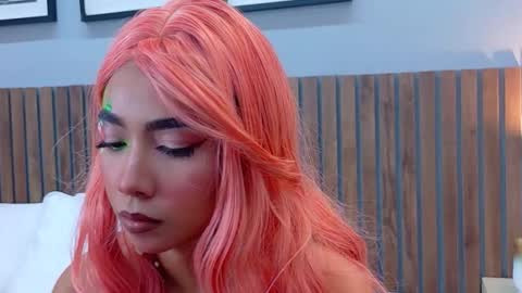 Snapshot of luna_roja25 chatting on 25, 2, 2026 LUNA online show from 25, 2, 2026