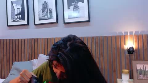 Snapshot of luna_roja25 chatting on 26, 2, 2026 LUNA online show from 26, 2, 2026