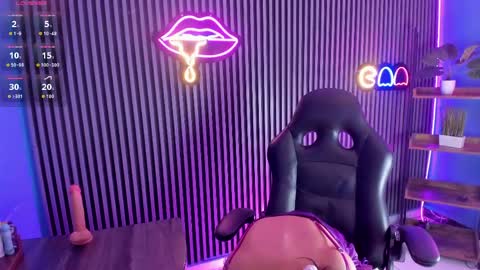 Luna Rosse  online show from 15, 4, 2026