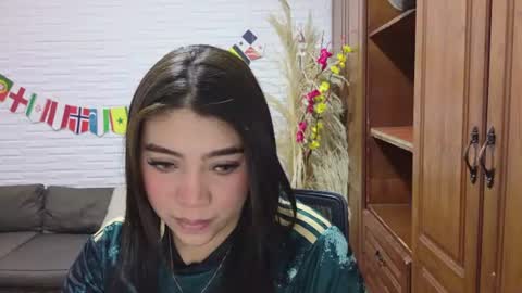 Snapshot of luna_rousse26 chatting on 23, 6, 2026 luna_rousse26 online show from 23, 6, 2026