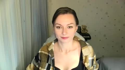 lunaa_bluee online show from 25, 11, 2025