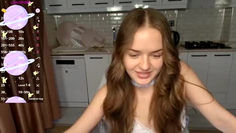 Snapshot of lunaaaura chatting on 24, 3, 2026 Sophia online show from 24, 3, 2026