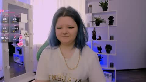 Luna online show from 5, 4, 2026