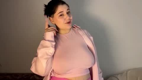 Snapshot of lunablakes chatting on 2, 3, 2026 Luna online show from 2, 3, 2026