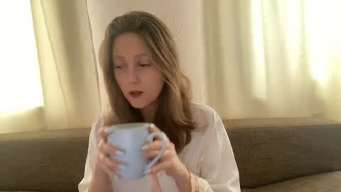 lunafeather online show from 9, 2, 2026