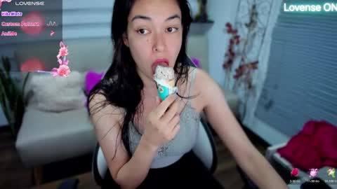 Luna online show from 8, 4, 2026