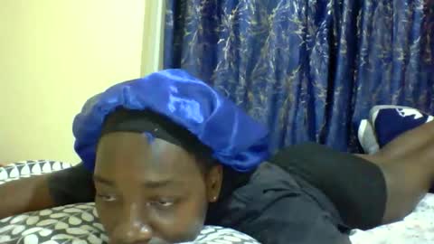 lunah_kitty online show from 22, 5, 2026