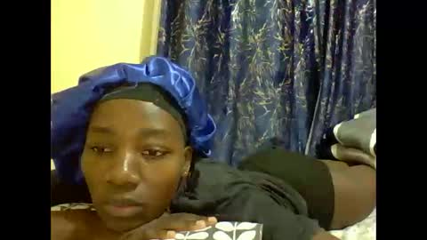 lunah_kitty online show from 23, 5, 2026