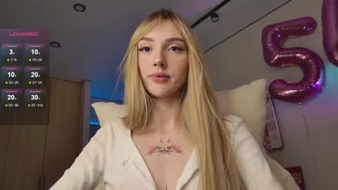 Snapshot of lunainnk chatting on 17, 11, 2025 Luna online show from 17, 11, 2025