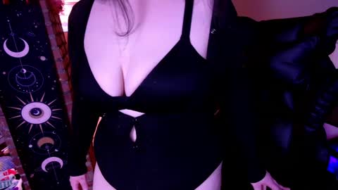 Luna online show from 3, 4, 2026