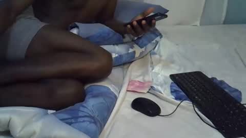 Snapshot of lunalove22_ chatting on 14, 9, 2025 lunalove22_ online show from 14, 9, 2025