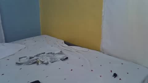 Snapshot of lunalove22_ chatting on 4, 10, 2025 lunalove22_ online show from 4, 10, 2025