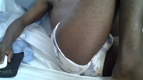 Snapshot of lunalove22_ chatting on 9, 1, 2026 lunalove22_ online show from 9, 1, 2026