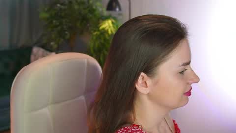 lunaolivia_ online show from 29, 4, 2026