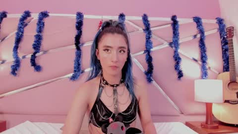 Luna Page online show from 28, 12, 2024