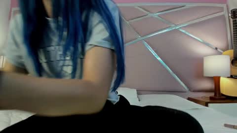 Luna Page online show from 27, 1, 2025