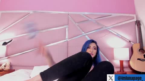 Luna Page online show from 29, 1, 2025
