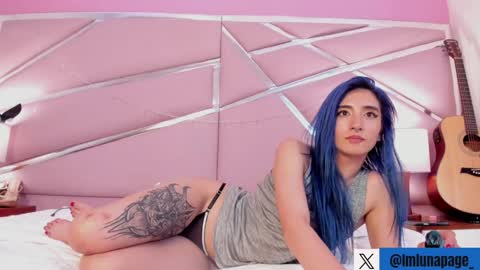 Luna Page online show from 30, 1, 2025